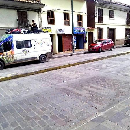 Hostal Kuntur Cuzco Esterno foto